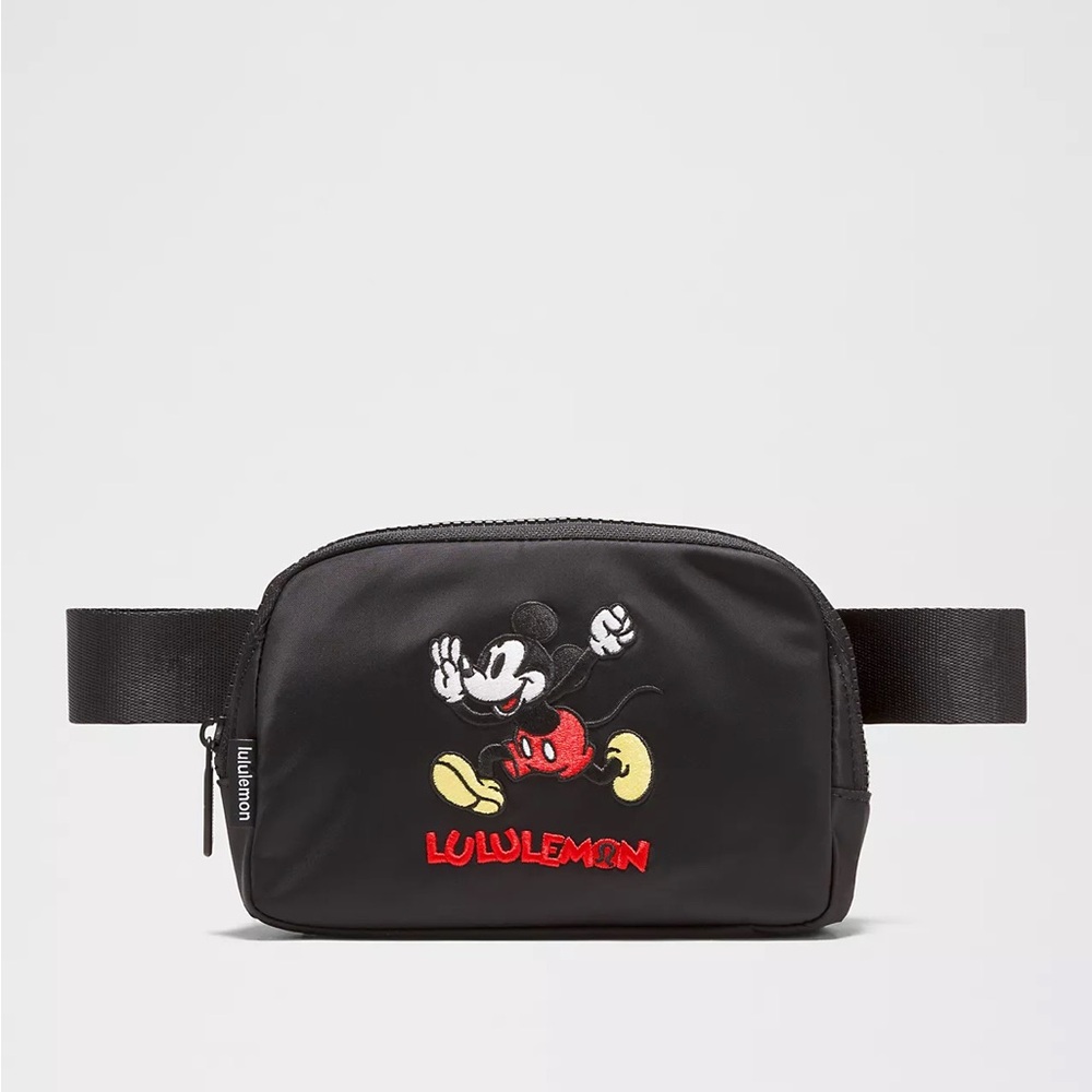 Disney x lululemon Everywhere Belt Bag 1L Mickey Mouse in Motion Graphic, NWT